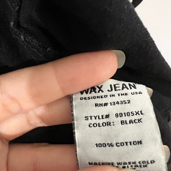 Distressed Jean jacket - Picture 2 of 6